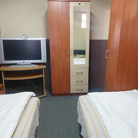 Rozsas Motel Mikepercs