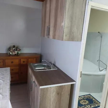 Rozsas Motel